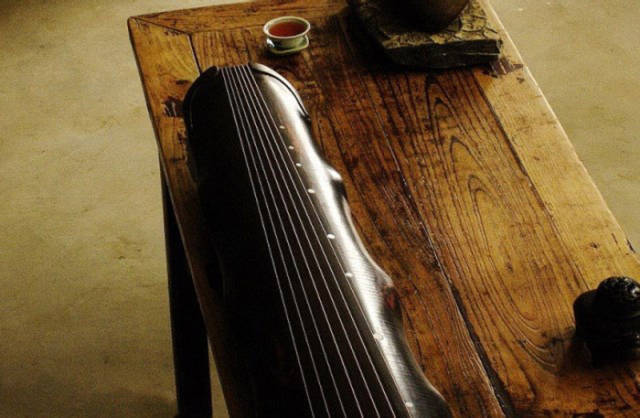 厦门市古琴蕴含的传统文化，一把古琴制备出来要两年的时间